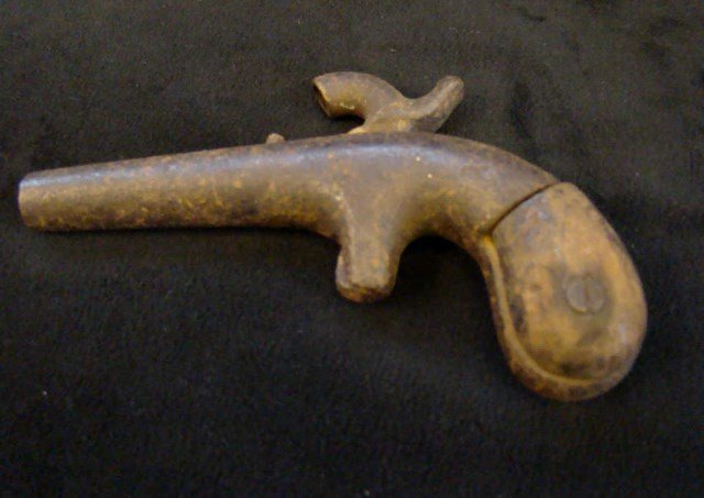 Antique Cane Handle Pistol: with spur trigger 5"