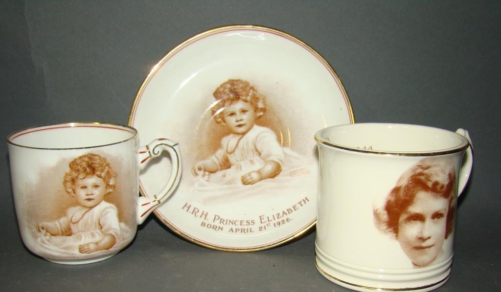 Her Royal Highness Grouping: Queen Elizabeth as a young child; cup saucer and mug Condition vg