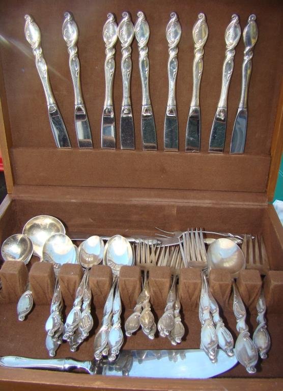 Wallace Sterling Silver Flatware Service: partial set, Condition vg/g