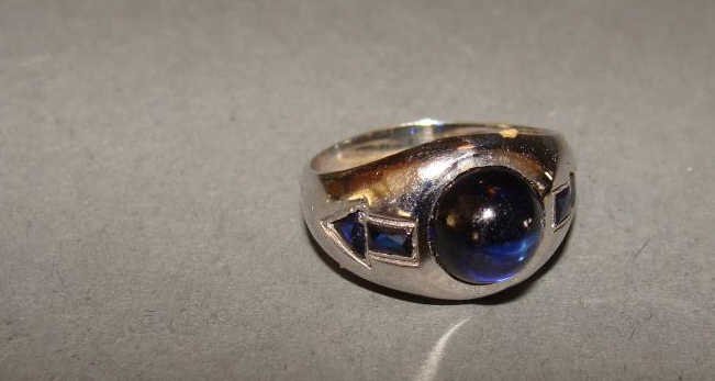 Art Deco 14k White Gold and Sapphire Ladies Ring (1 of 2)