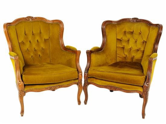A PAIR OF LOUIS XV FRUITWOOD BERGERES: A PAIR OF LOUIS XV FRUITWOOD BERGERES 37 x 28 x 22 inches