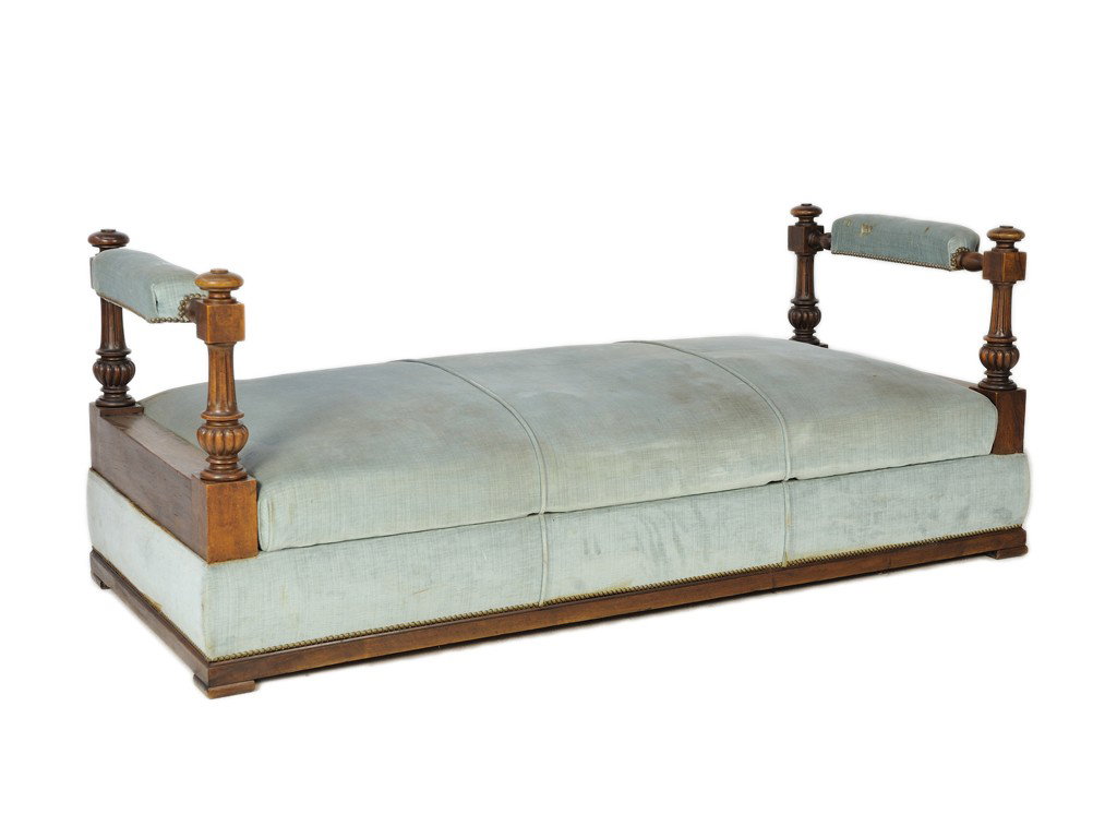 A HENRY II WALNUT AND UPHOLSTERED DAY BED / SOFA F: A HENRY II WALNUT AND UPHOLSTERED DAY BED / SOFA French 19th Century opens for storage 28 1/2 x 77 x 31 inches