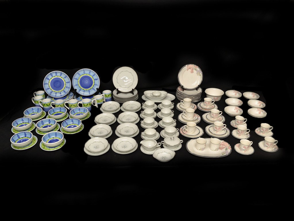 A LOT OF 3 LARGE PORCELAIN DINNER SERVICES: A LOT OF 3 LARGE PORCELAIN DINNER SERVICES Consisting of a service for 8 by Caleca and two Noritake services for 12. Generally complete 10 x 10 x 1-1/2 inches