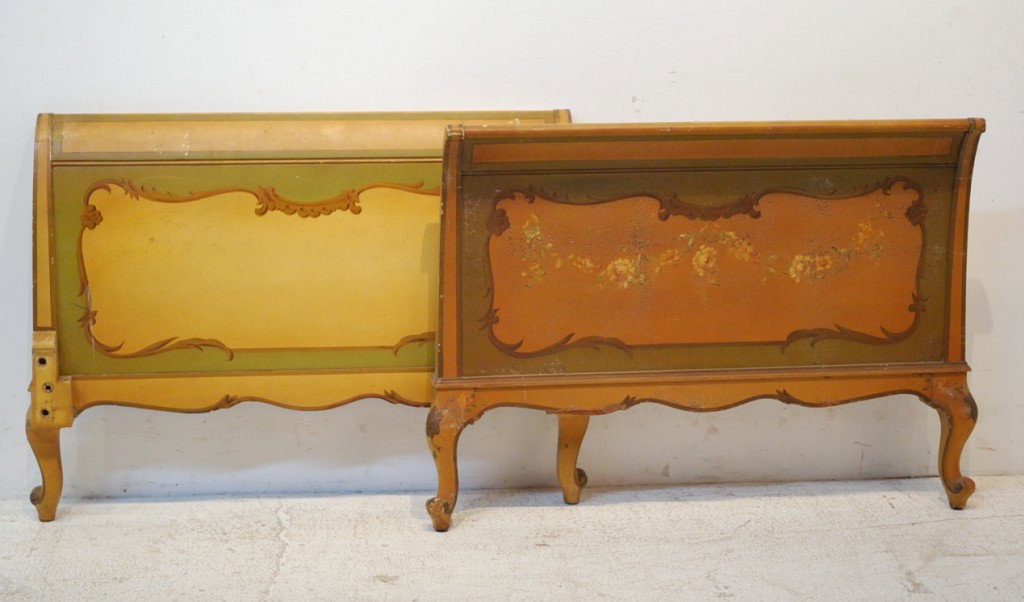 A VINTAGE ART DECO PAINTED DAYBED: A VINTAGE ART DECO PAINTED DAYBED With finely decorated panels of flowers 34-1/2 x 74 inches