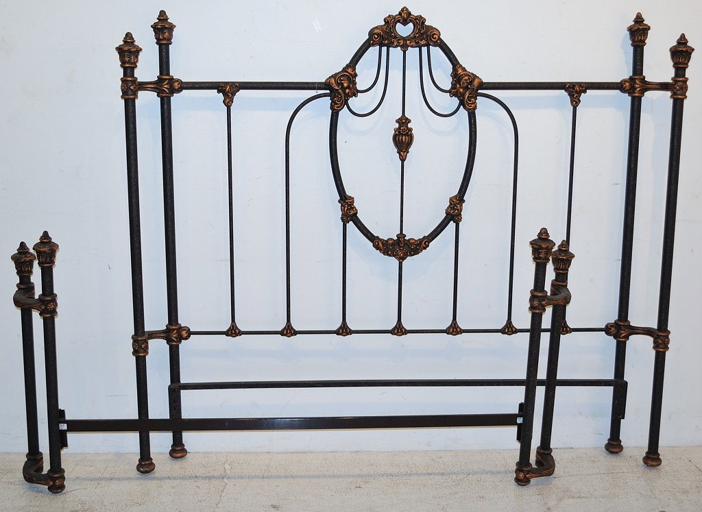 AN ATTRATIVE PATINATED IRON BED: AN ATTRATIVE PATINATED IRON BED 59 ½ x 81 inches