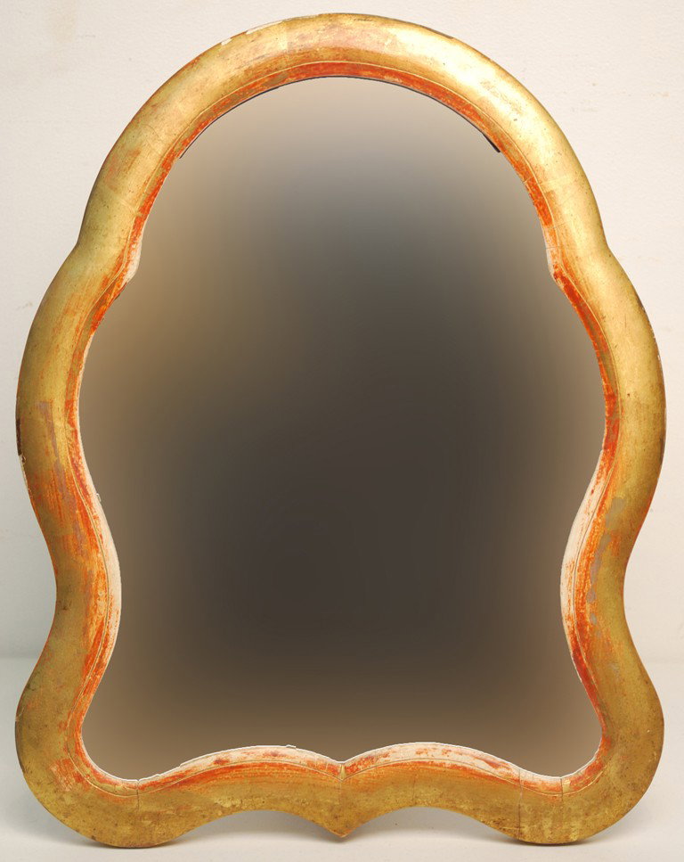 AN ATTRACTIVE ANTIQUE GILTWOOD TABLE TOP MIRROR: AN ATTRACTIVE ANTIQUE GILTWOOD TABLE TOP MIRROR With retractable folding stand. 21 ½ x 17 ½ x 7 inches