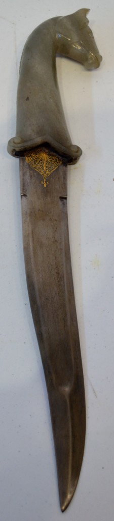 MUGHAL DAGGER WITH CARVED HARDSTONE HORSE HEAD HAN: MUGHAL DAGGER WITH CARVED HARDSTONE HORSE HEAD HANDLE 16½ X 1 X 2½ inches