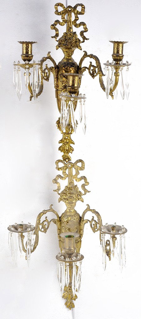A PAIR OF THREE LIGHT LOUIS XV STYLE BRASS WALL SC: A PAIR OF THREE LIGHT LOUIS XV STYLE BRASS WALL SCONCE WITH CRYSTAL Note: 2 broken parts on sconces16½ x 12½ x 8½ inches