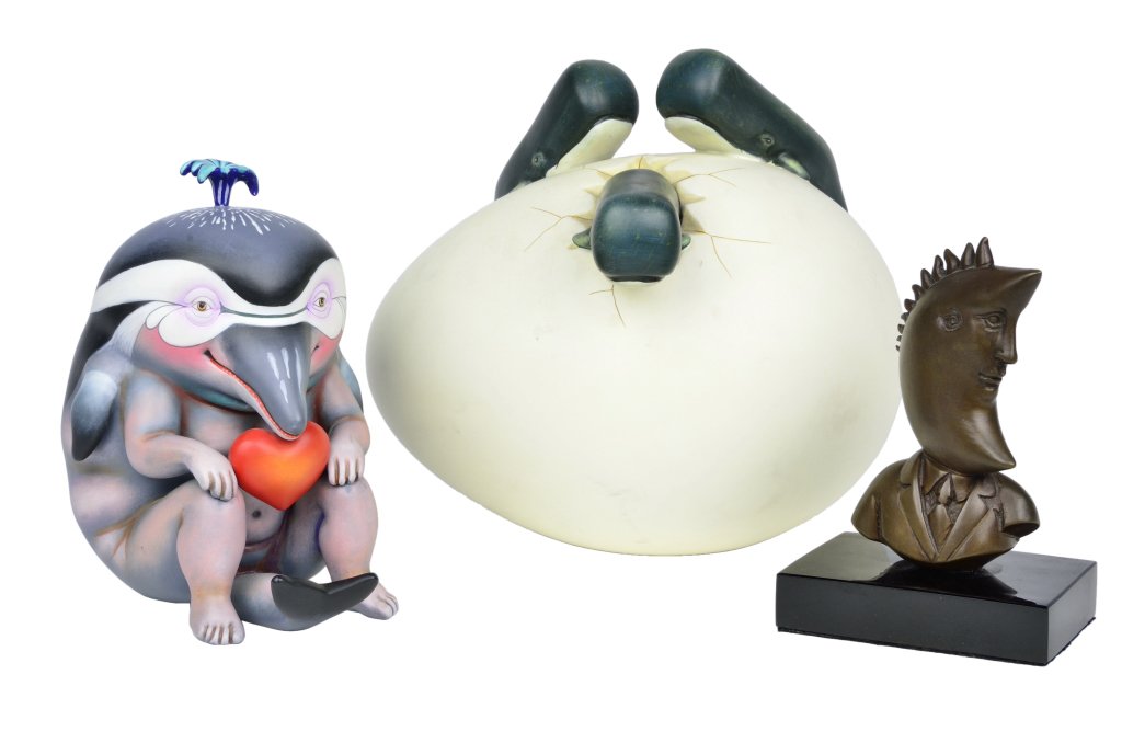 SERGIO BUSTAMANTE (Mexico, 1942): SERGIO BUSTAMANTE (Mexico, 1942) 20th Century, Mexico 1. EGG WITH THREE WHALES. Polychromed ceramic. Signed ""SERGIO BUSTAMANTE ©"" 2. LOVE DOLPHIN. Polychromed ceramic. Signed and numbered ""SERGIO 