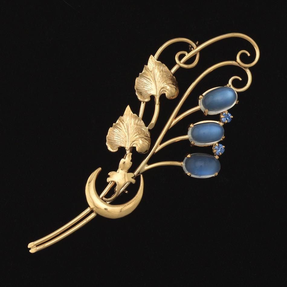 Ladies' Chimento Italian Gold Bar and Circle Chocker: 15", 5" extension 18k yellow gold "Y" style necklace, chain, bars and circles, necklace with lobster clasp, with extension; signed and marked on the clasp; overall weight 16.6 gm. Medium: n/a