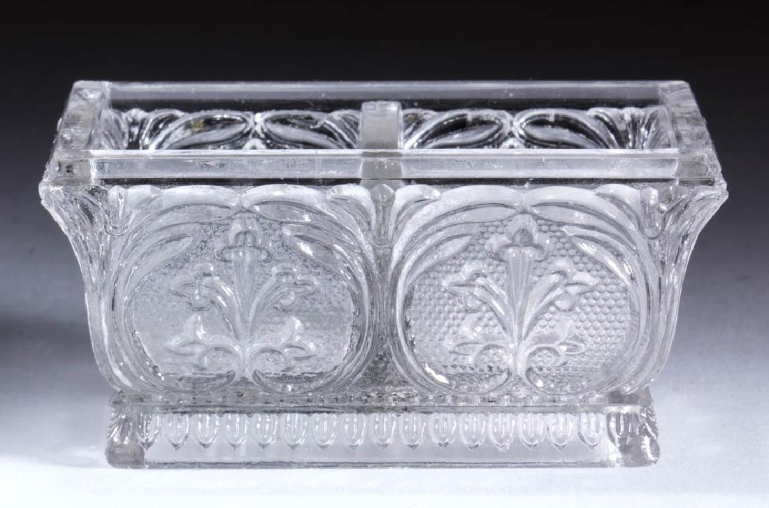 DI-18 DIVIDED PRESSED OPEN SALT (1 of 1)