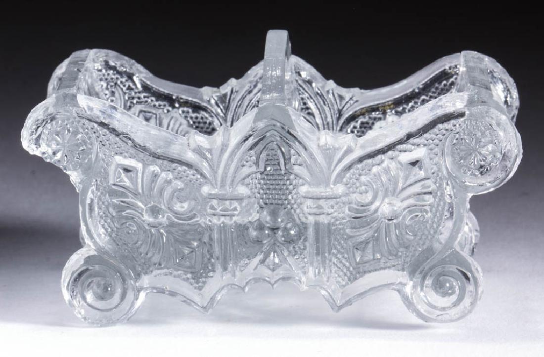 DI-19 GOTHIC ARCH DIVIDED PRESSED OPEN SALT (1 of 1)