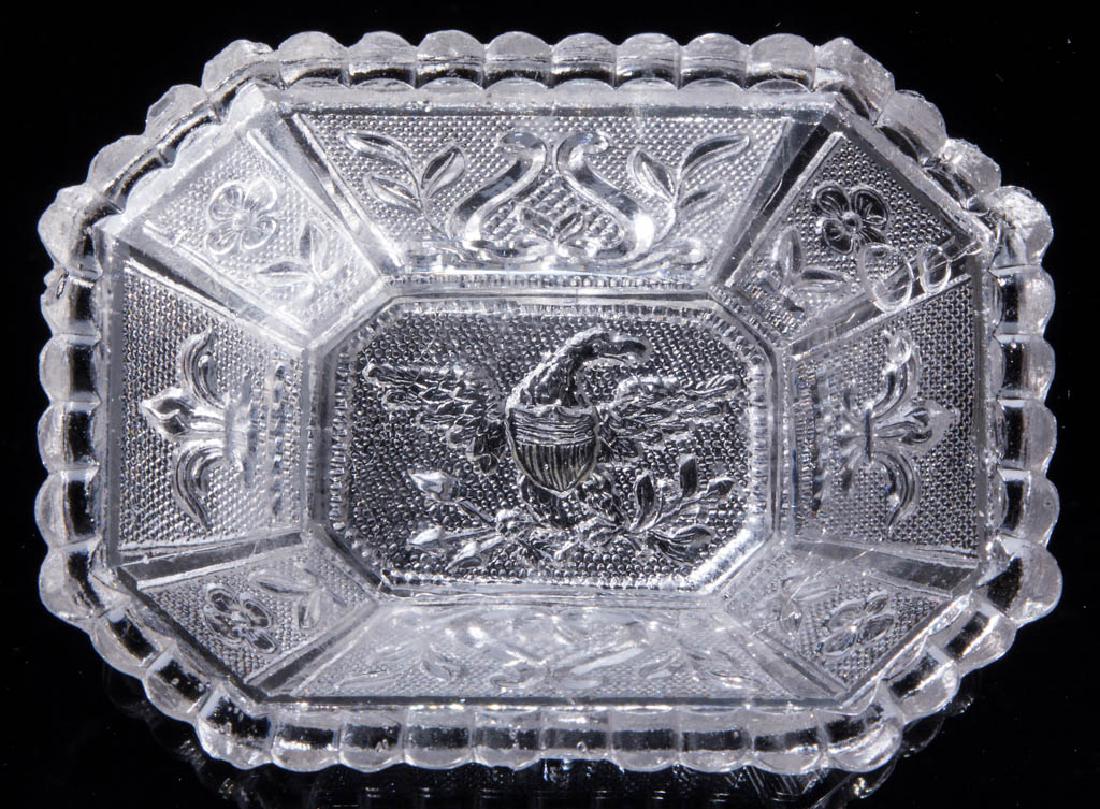 EE-6 OCTAGONAL EAGLE PRESSED OPEN SALT (1 of 2)