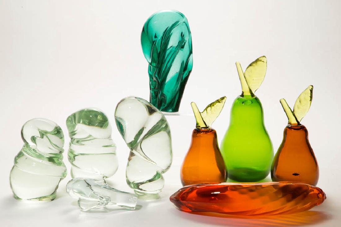 BLENKO GLASS ARTICLES, LOT OF NINE (1 of 1)