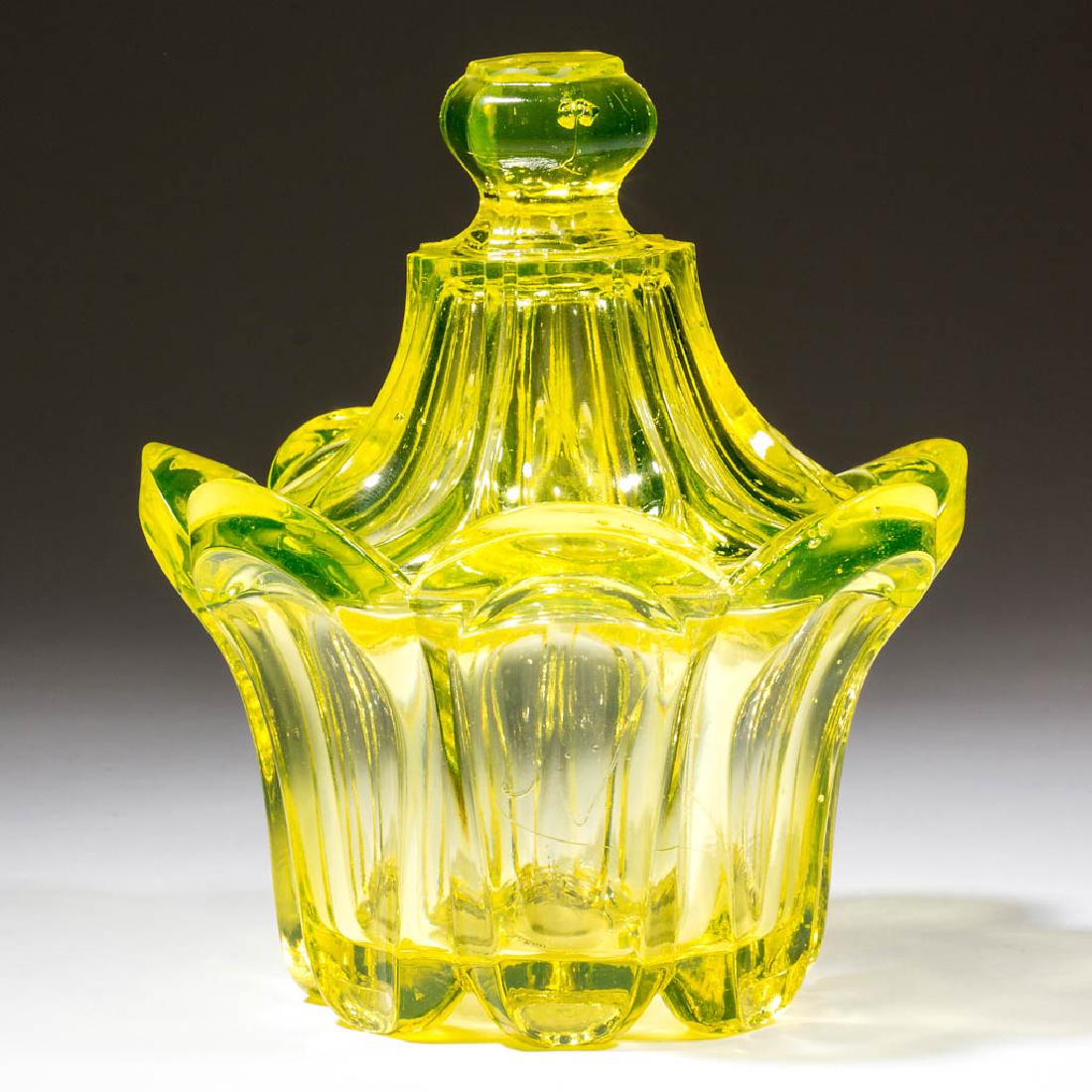 PRESSED LOOP / LEAF SUGAR BOWL WITH COVER (1 of 1)