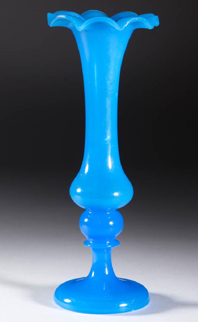 FREE-BLOWN VASE (1 of 1)