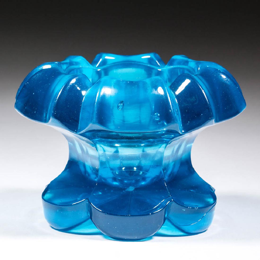 HEAVY CAPSTAN PRESSED OPEN SALT (1 of 1)