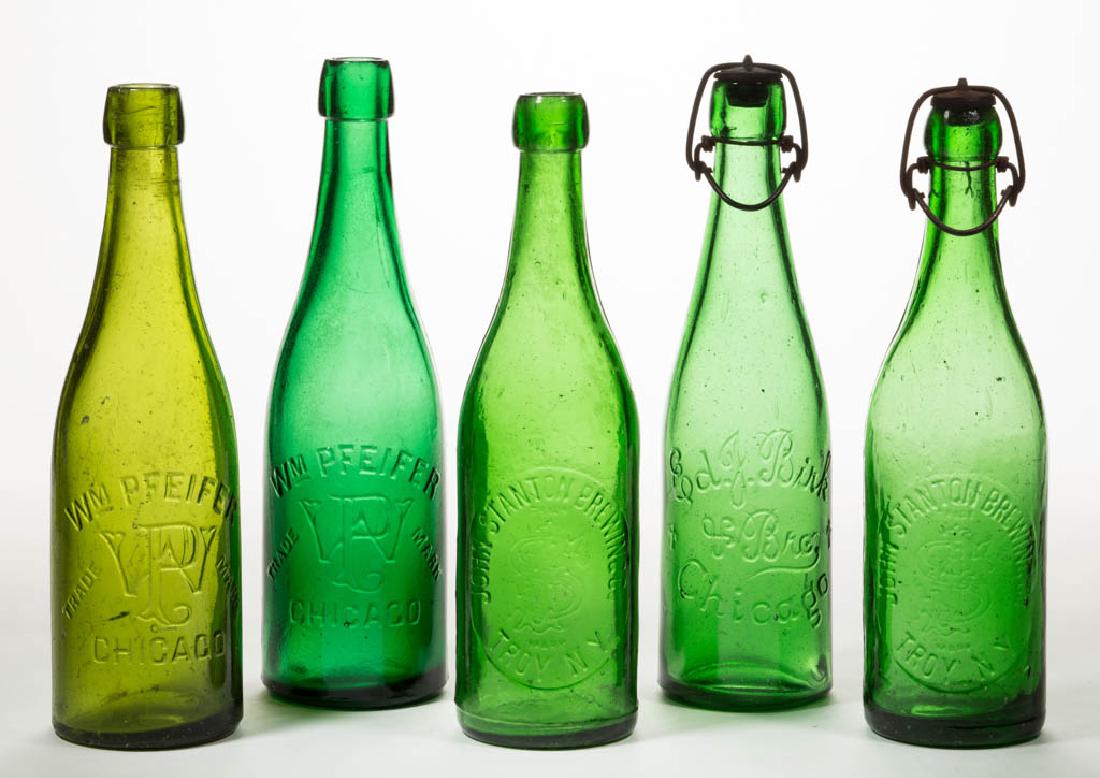 ASSORTED CHICAGO AND TROY, NEW YORK BEER BOTTLES, LOT (1 of 1)