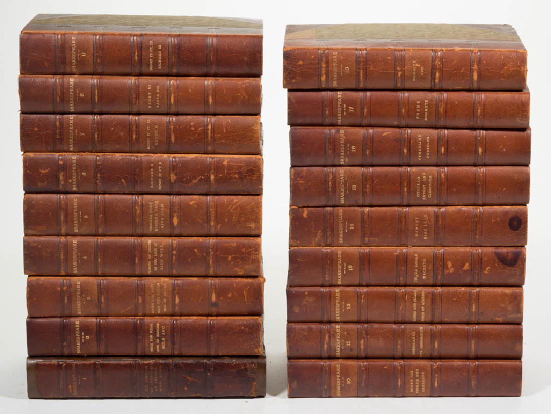 ENGLISH LITERATURE - SHAKESPEARE 18 VOLUME SET (1 of 2)