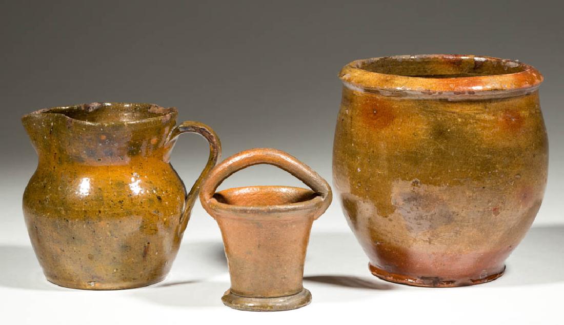 ASSORTED AMERICAN POTTERY ARTICLES, LOT OF THREE (1 of 2)