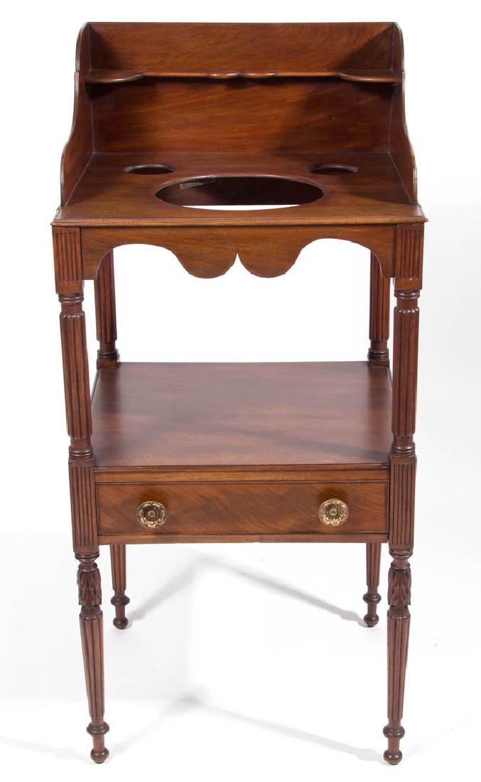 MASSACHUSETTS LATE FEDERAL CARVED MAHOGANY WASHSTAND (1 of 5)
