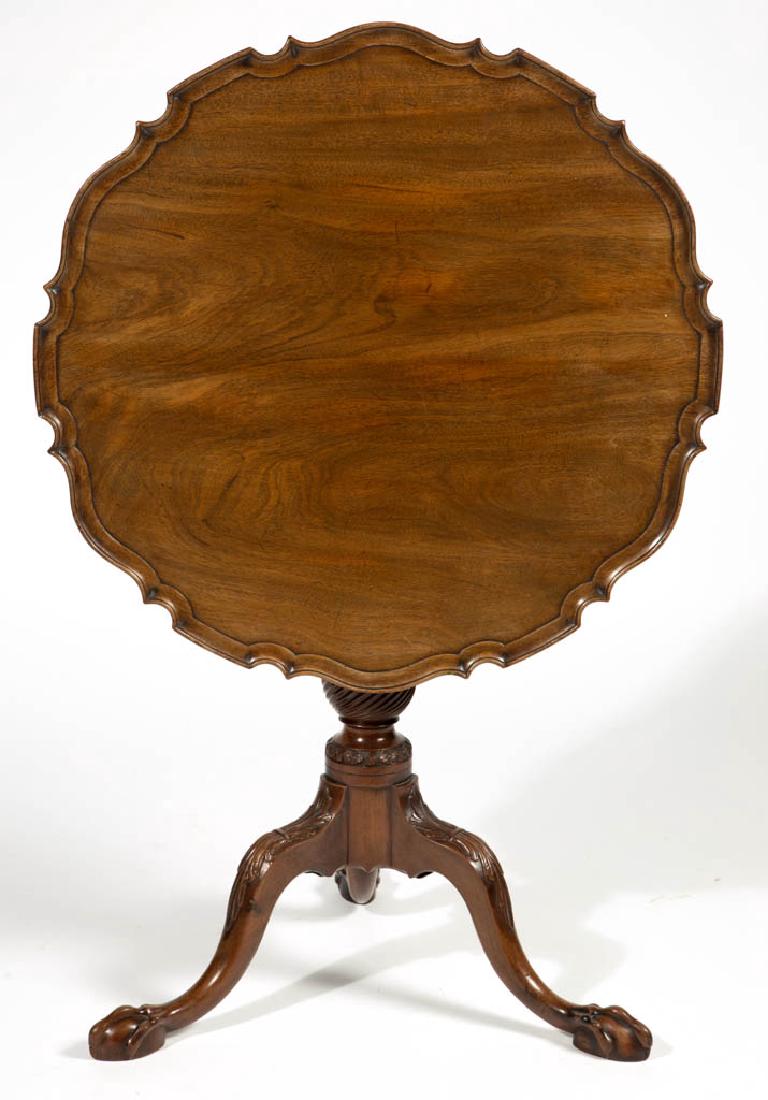 AMERICAN CHIPPENDALE CARVED MAHOGANY TILT-TOP TEA TABLE (1 of 5)