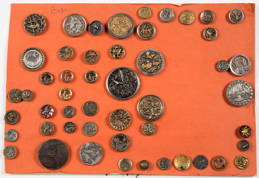 ASSORTED ANTIQUE FIGURAL METAL BUTTONS (1 of 4)