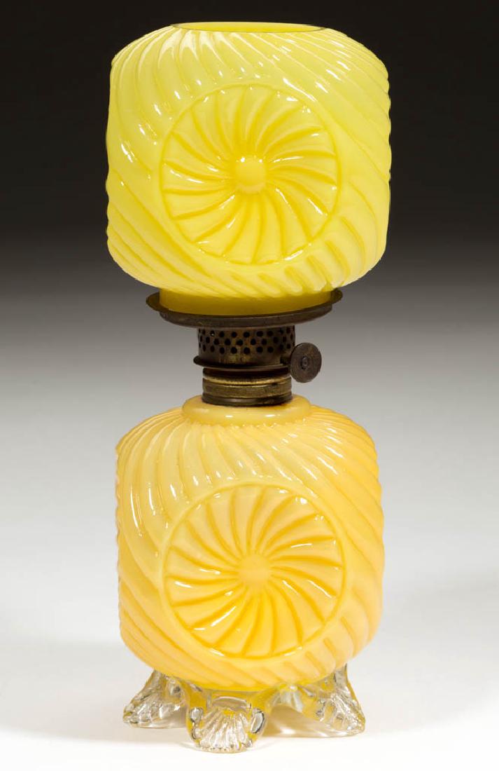 MEDALLION AND RIB SWIRL OPALESCENT GLASS MINIATURE LAMP (1 of 1)