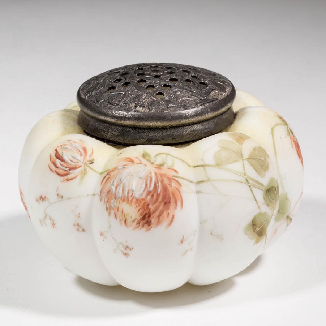 MT. WASHINGTON TOMATO SUGAR SHAKER (1 of 1)