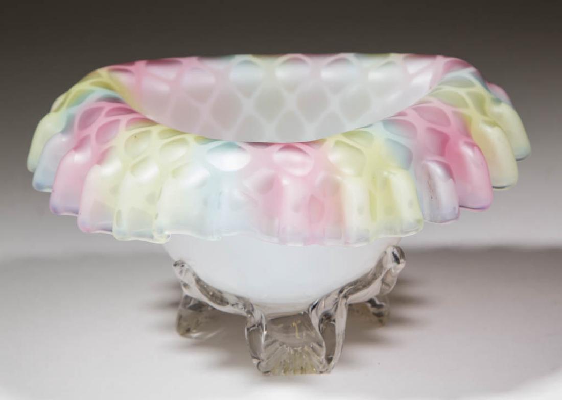 RAINBOW DIAMOND QUILT AIR-TRAP MOTHER-OF-PEARL SATIN (1 of 1)