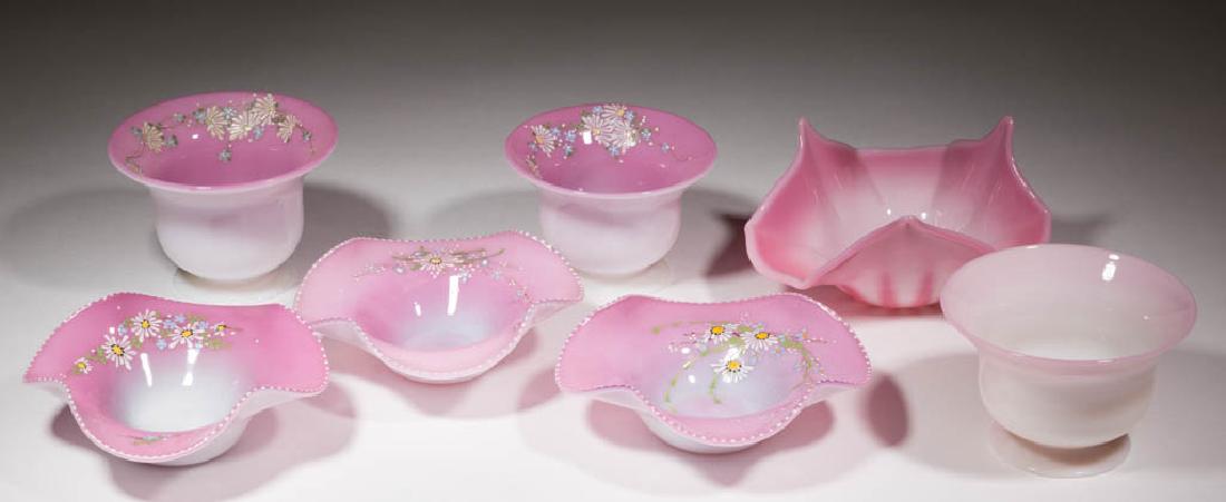 BRYDEN PAIRPOINT PEACHBLOW ART GLASS ARTICLES, LOT OF (1 of 1)