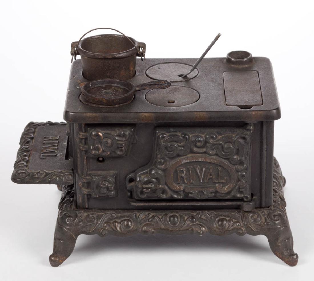 "RIVAL" CASTIRON TOY COOK RANGE STOVE Aug 26, 2017 Jeffrey S