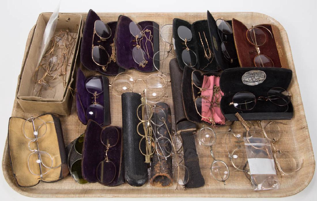 ASSORTED VINTAGE EYEGLASSES / SPECTACLES (1 of 1)