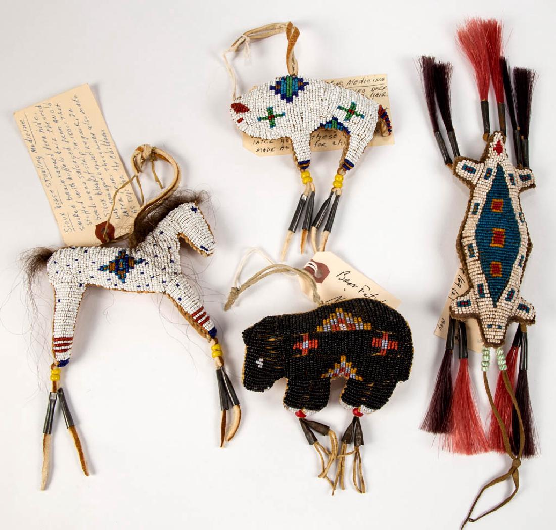 NATIVE AMERICAN / PLAINS INDIAN FIGURAL BEADED ANIMAL (1 of 2)