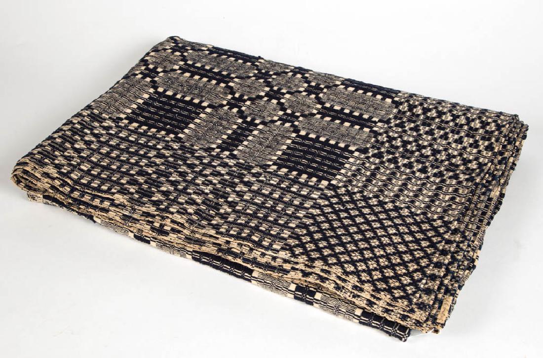 AMERICAN GEOMETRIC OVERSHOT COVERLET (1 of 3)