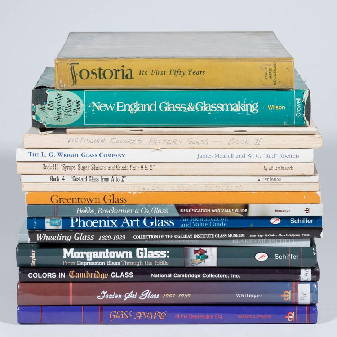 ASSORTED AMERICAN GLASS REFERENCE VOLUMES, LOT OF 17 (1 of 1)