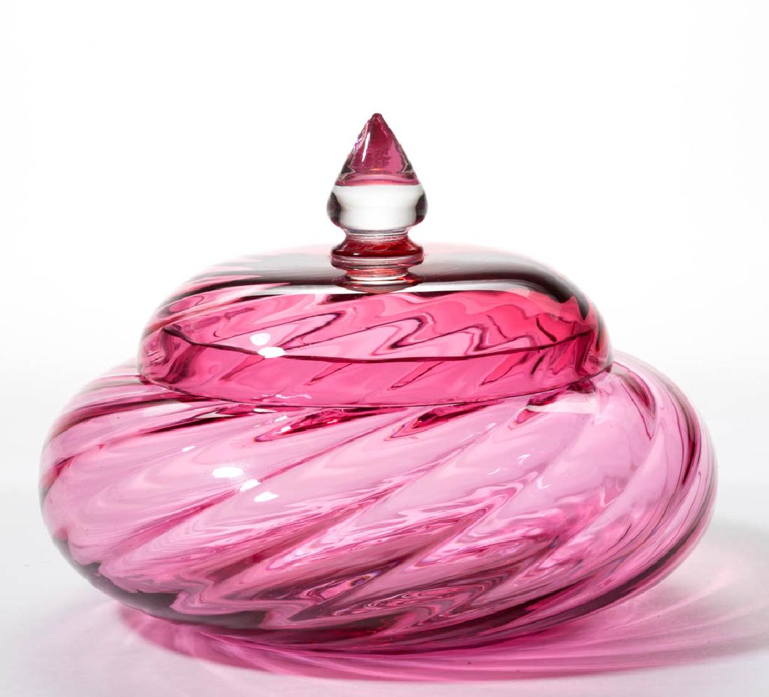 STEUBEN SWIRL ART GLASS COVERED PUFF JAR (1 of 1)