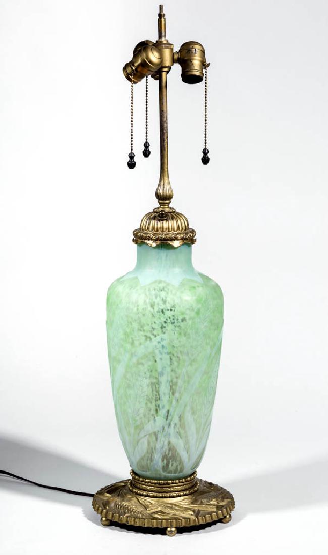 STEUBEN ACID CUT-BACK / CAMEO ART GLASS LAMP (1 of 2)