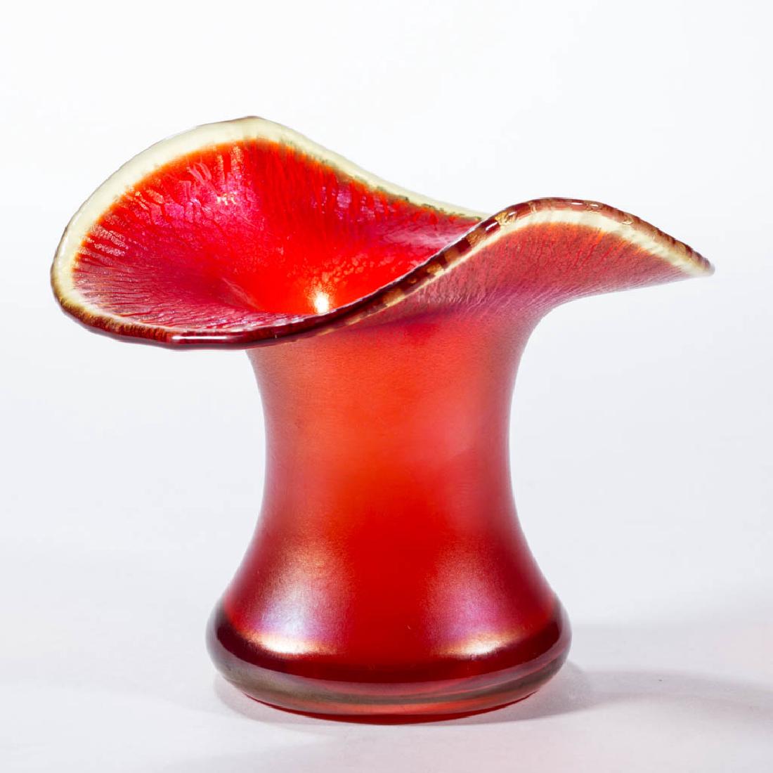 POSCHINGER RED IRIDESCENT VASE (1 of 2)