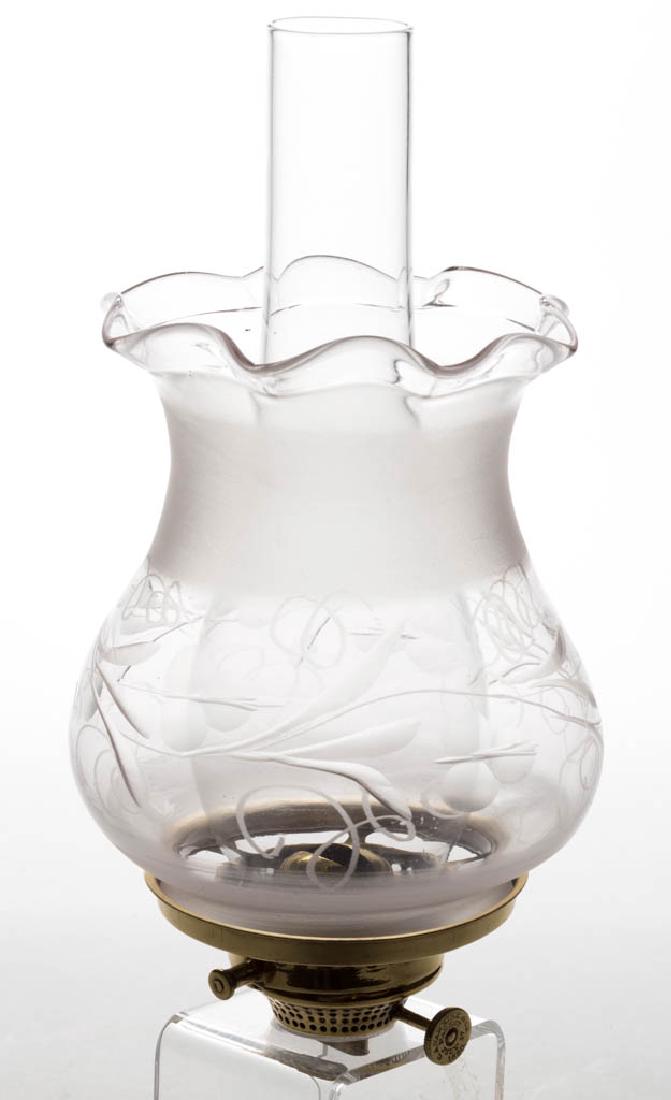 VAN KIRK NO. 1 LIP BURNER AND SHADE SETUP (1 of 1)