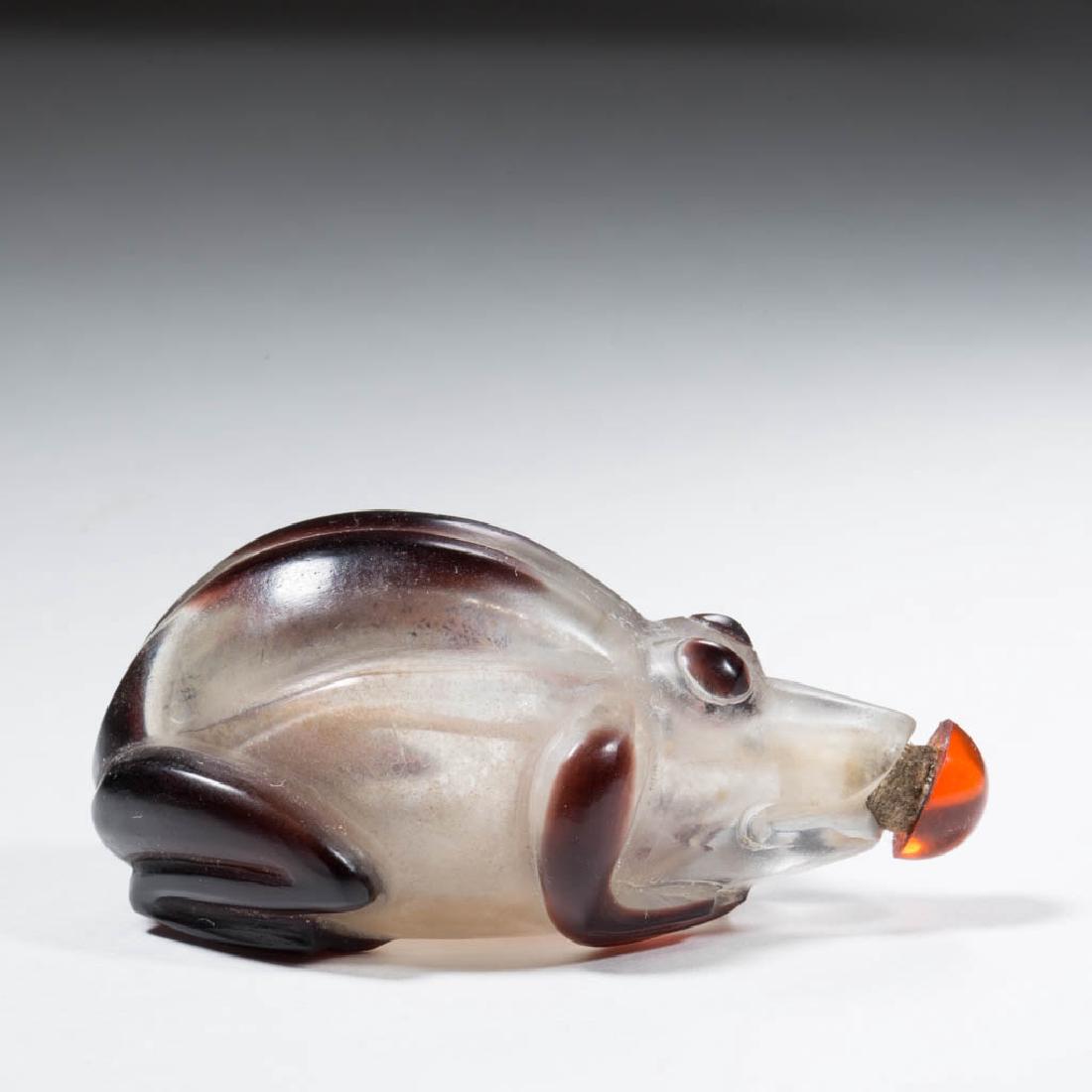 CHINESE BEIJING GLASS FIGURAL SNUFF BOTTLE (1 of 4)