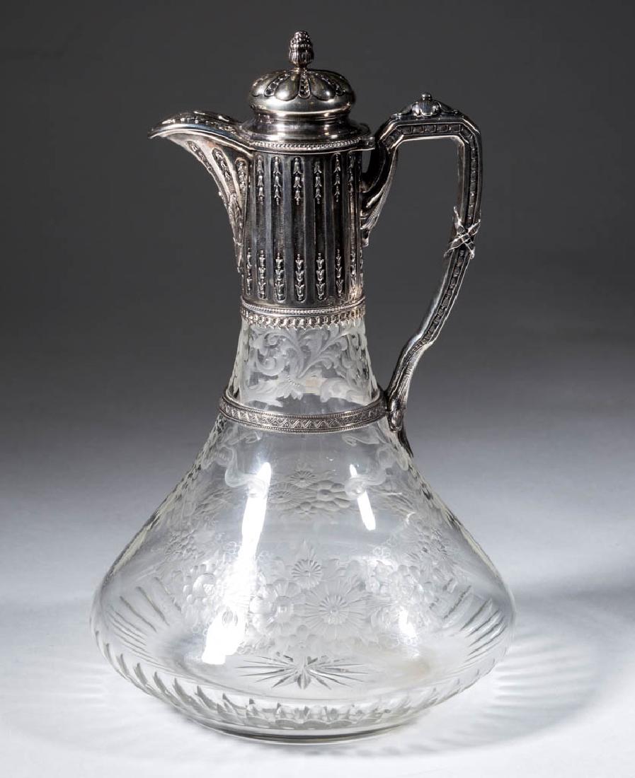 CONTINENTAL CUT AND ENGRAVED GLASS CLARET DECANTER (1 of 1)