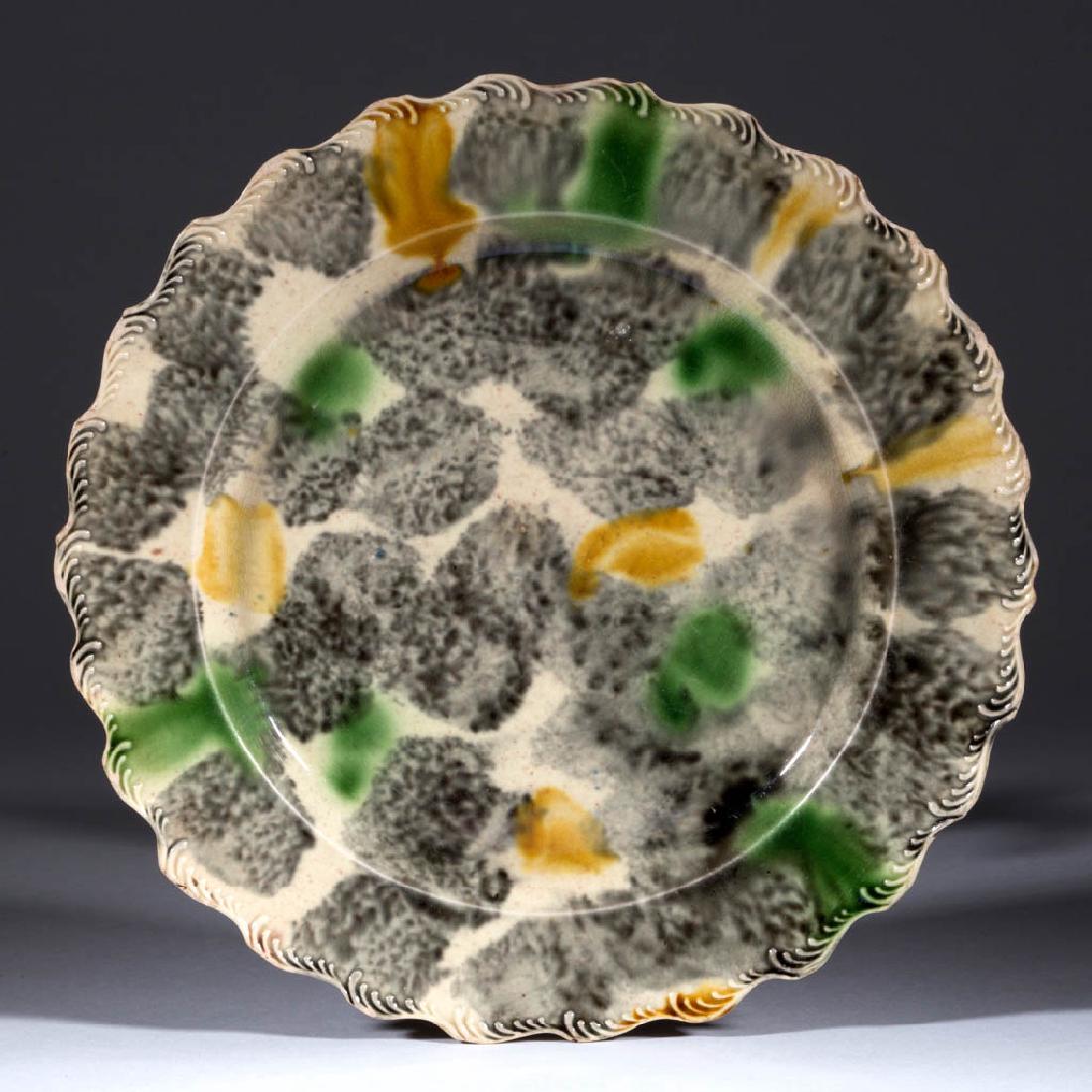 ENGLISH CREAMWARE FEATHER EDGE CERAMIC PLATE (1 of 2)