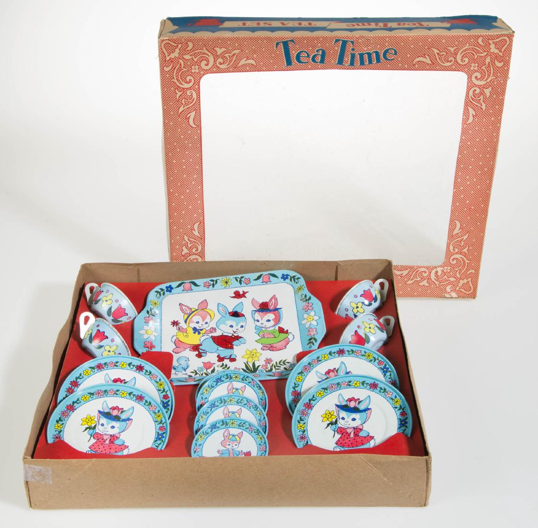 vintage tin tea set