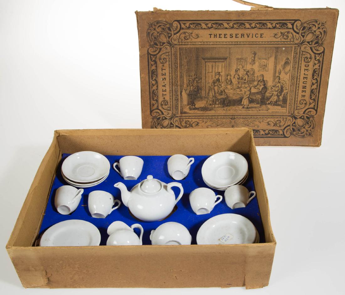CONTINENTAL CHILDREN'S TOY CERAMIC TEA SET, LOT OF 15 (1 of 1)