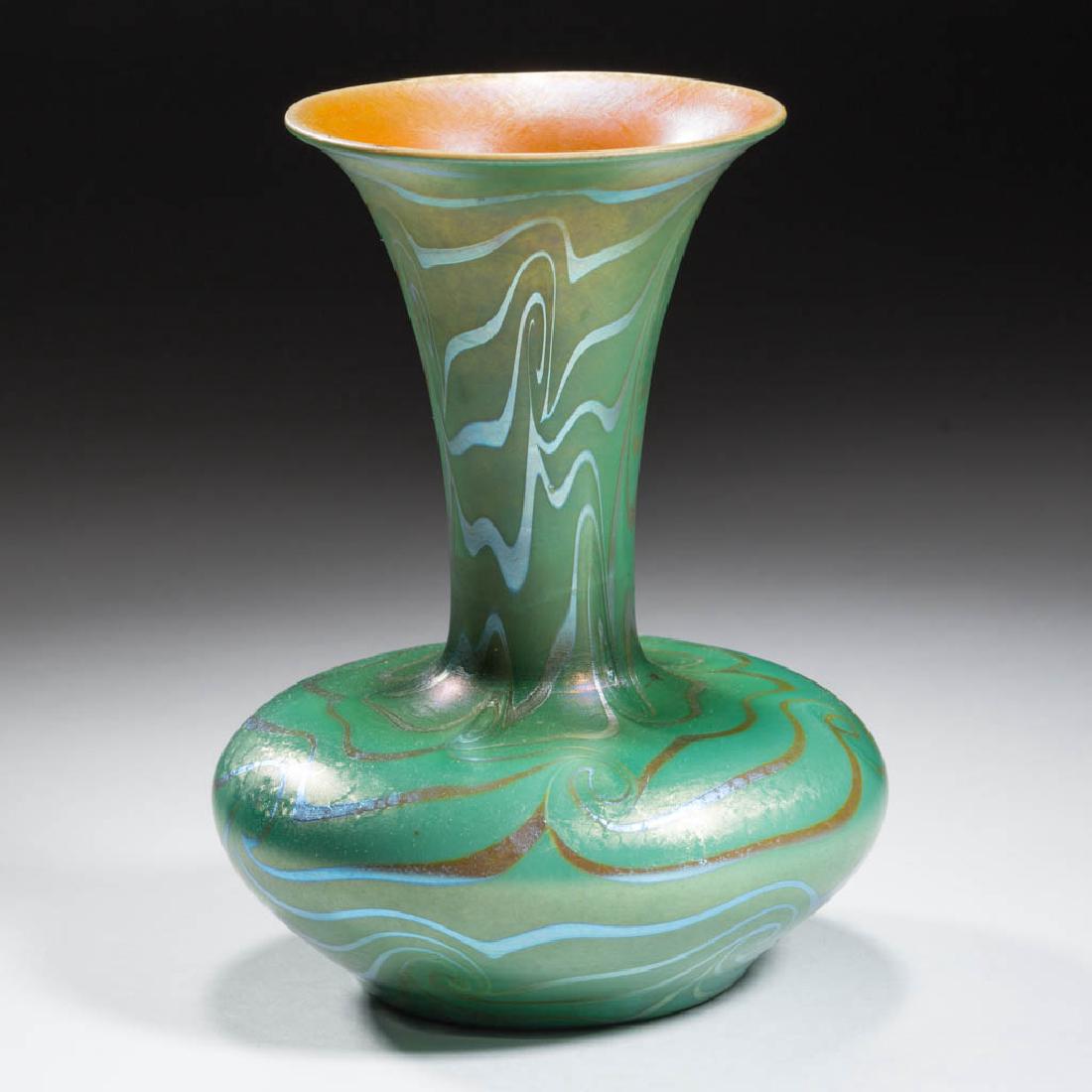 DURAND KING TUT ART GLASS VASE (1 of 3)