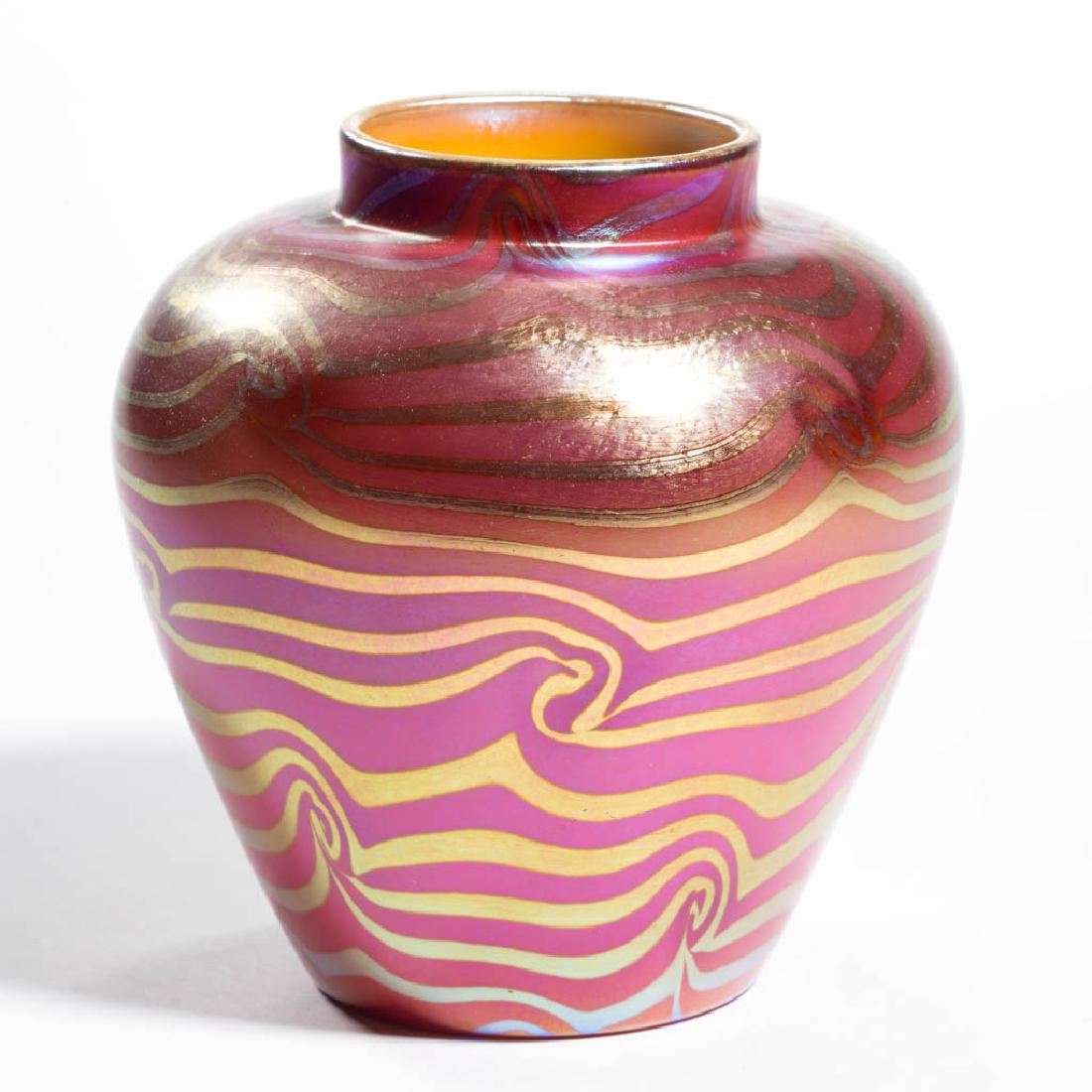 DURAND KING TUT ART GLASS VASE (1 of 3)