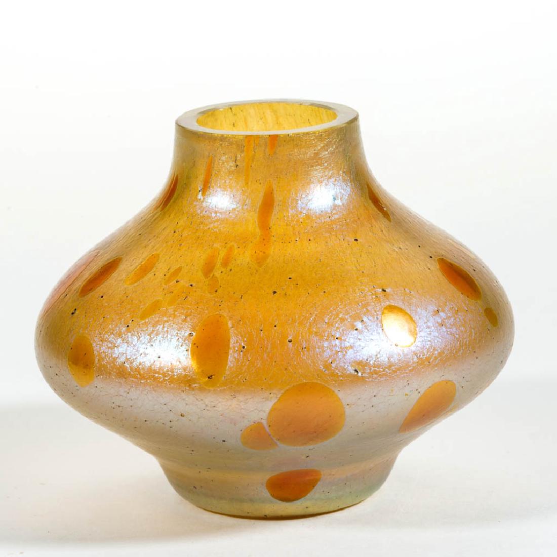 LOETZ ATTRIBUTED ASTRÄA ART GLASS VASE (1 of 2)