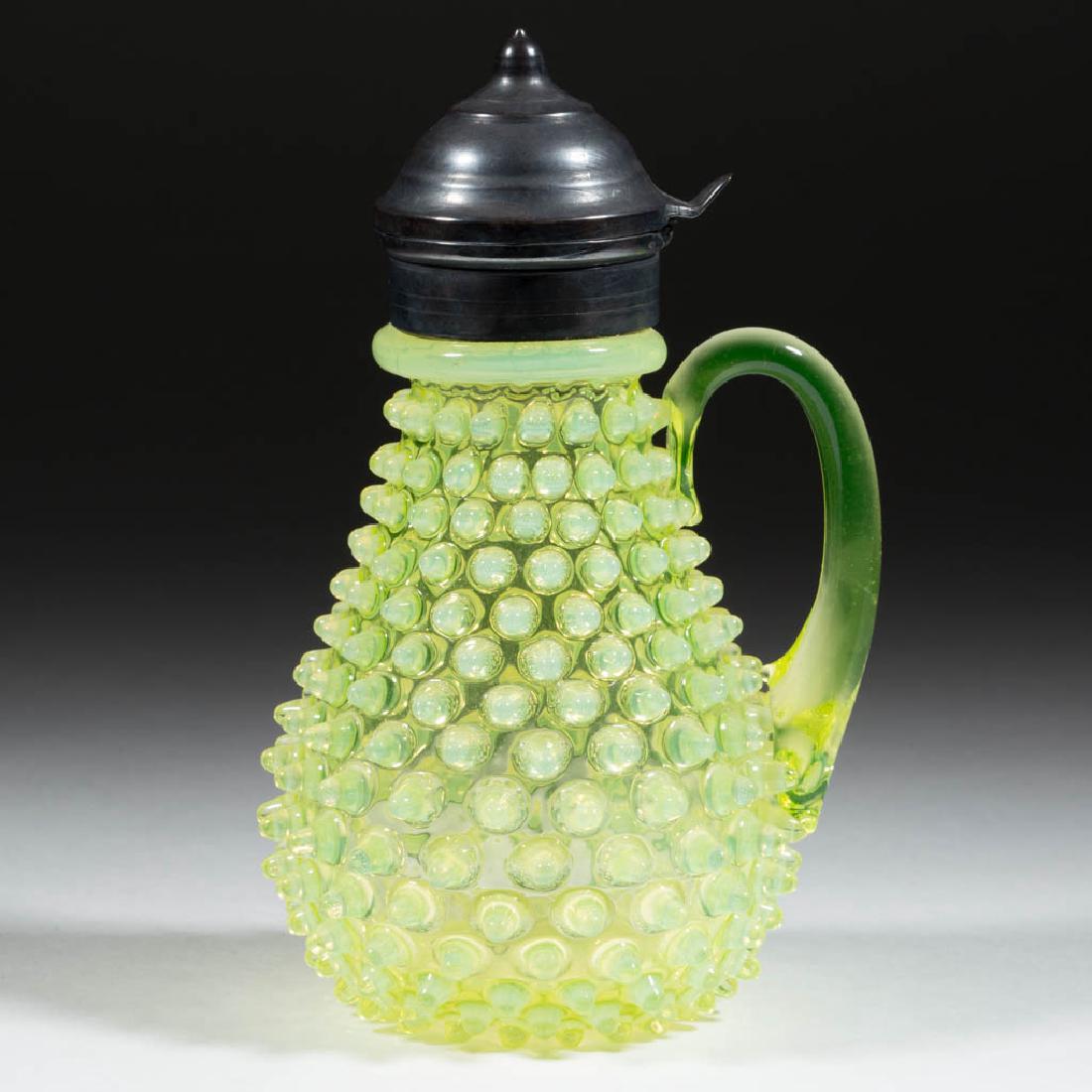 HOBBS' NO. 323 DEW DROP / HOBNAIL SYRUP PITCHER (1 of 1)