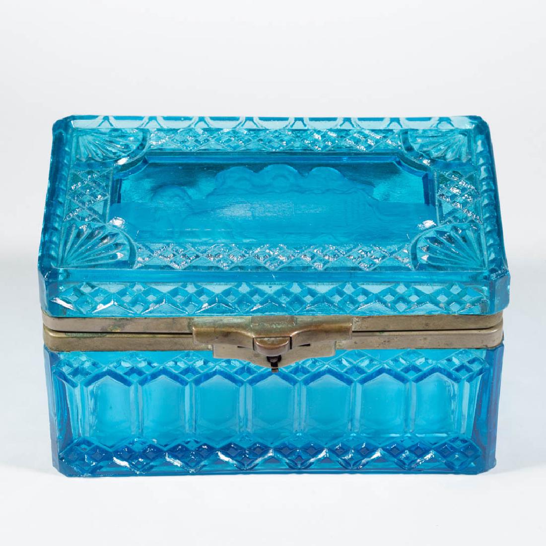 RUSSIAN PUPPIES PRESSED GLASS TEA CADDY (1 of 2)